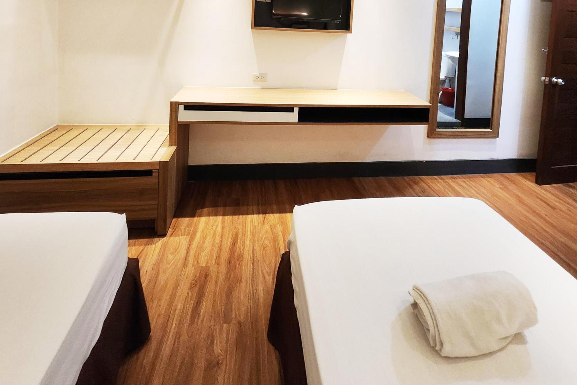 Boulevard Pension Hotel Cebu Bagian luar foto