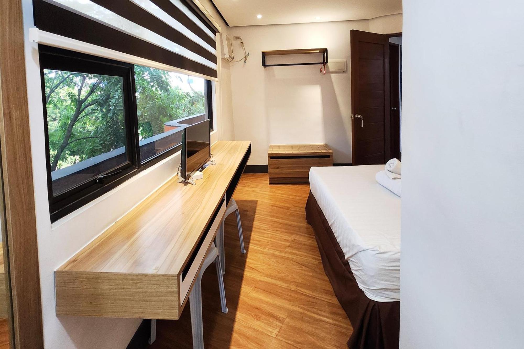 Boulevard Pension Hotel Cebu Bagian luar foto