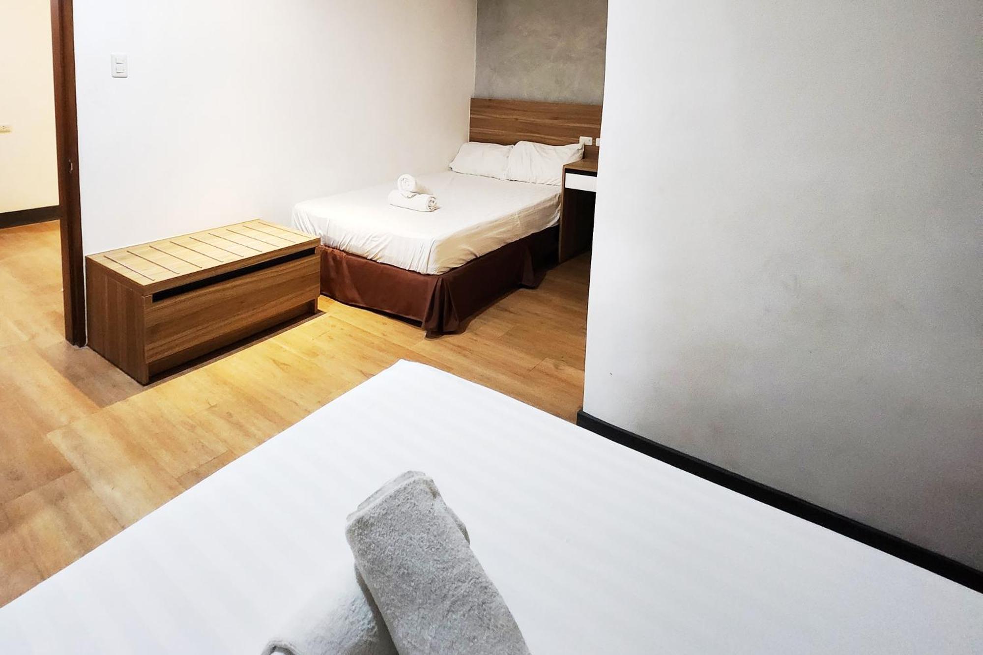 Boulevard Pension Hotel Cebu Bagian luar foto