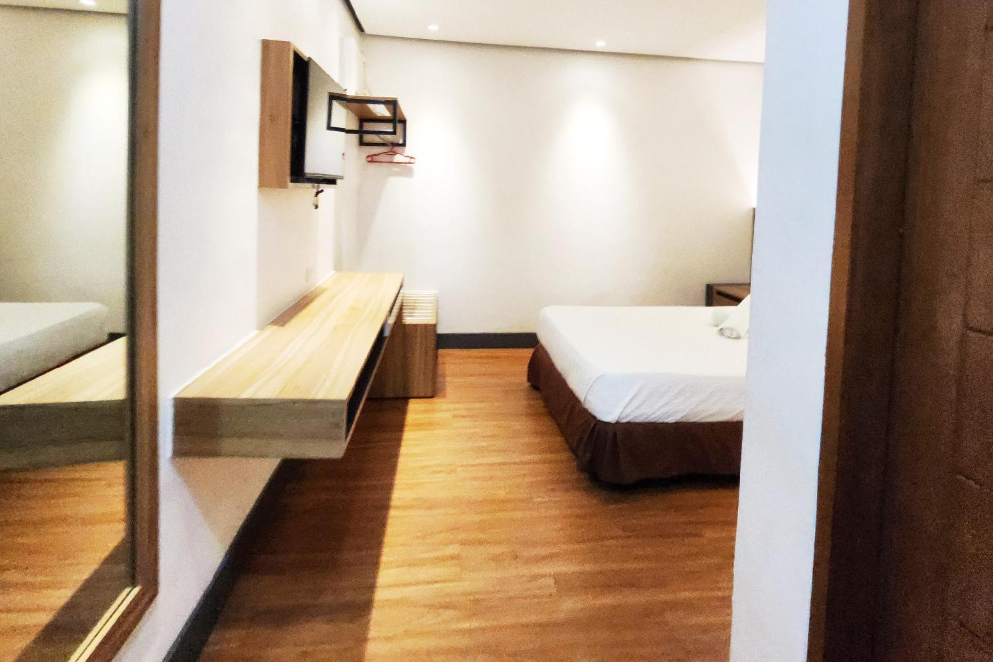 Boulevard Pension Hotel Cebu Bagian luar foto