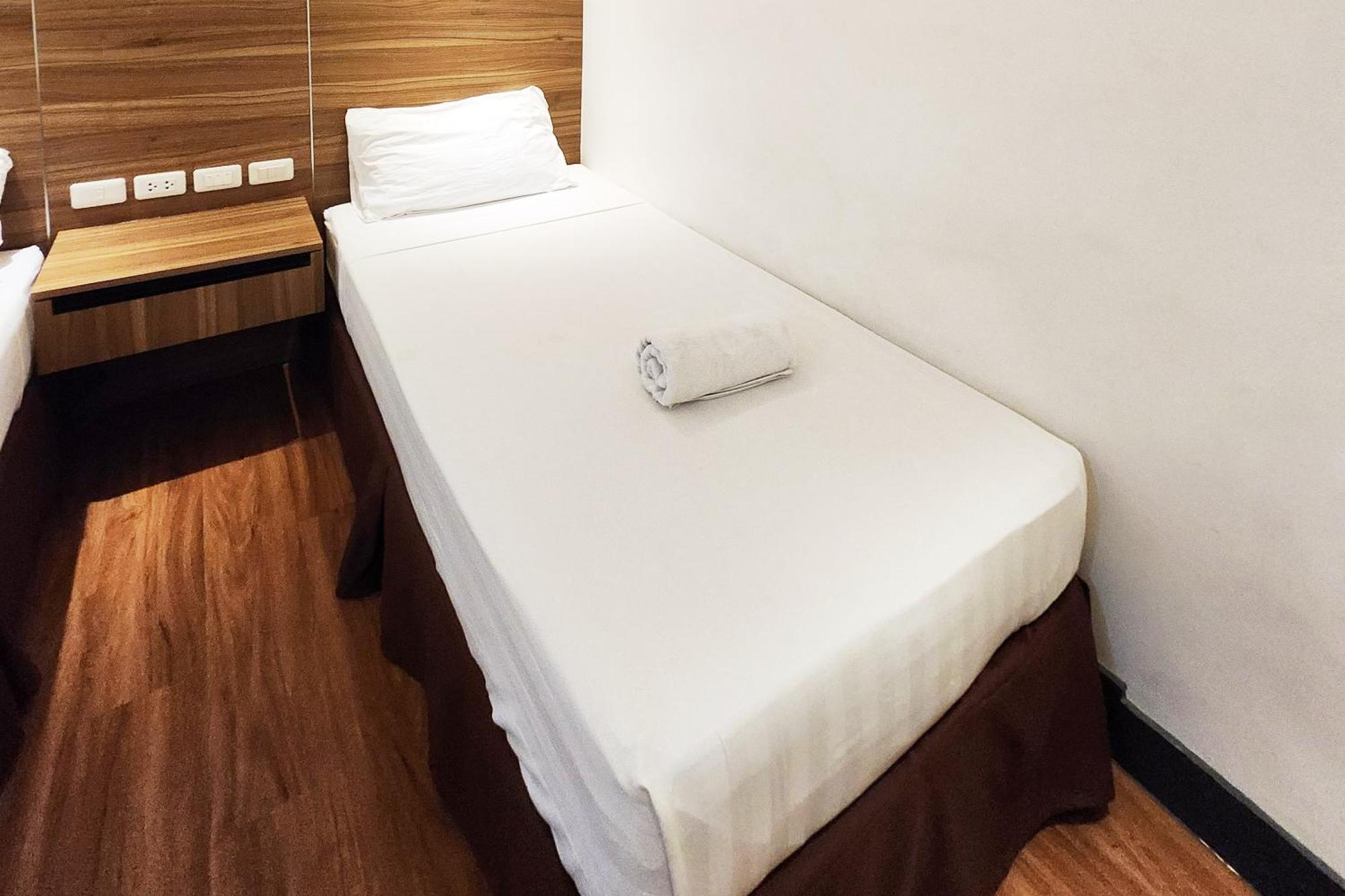 Boulevard Pension Hotel Cebu Bagian luar foto