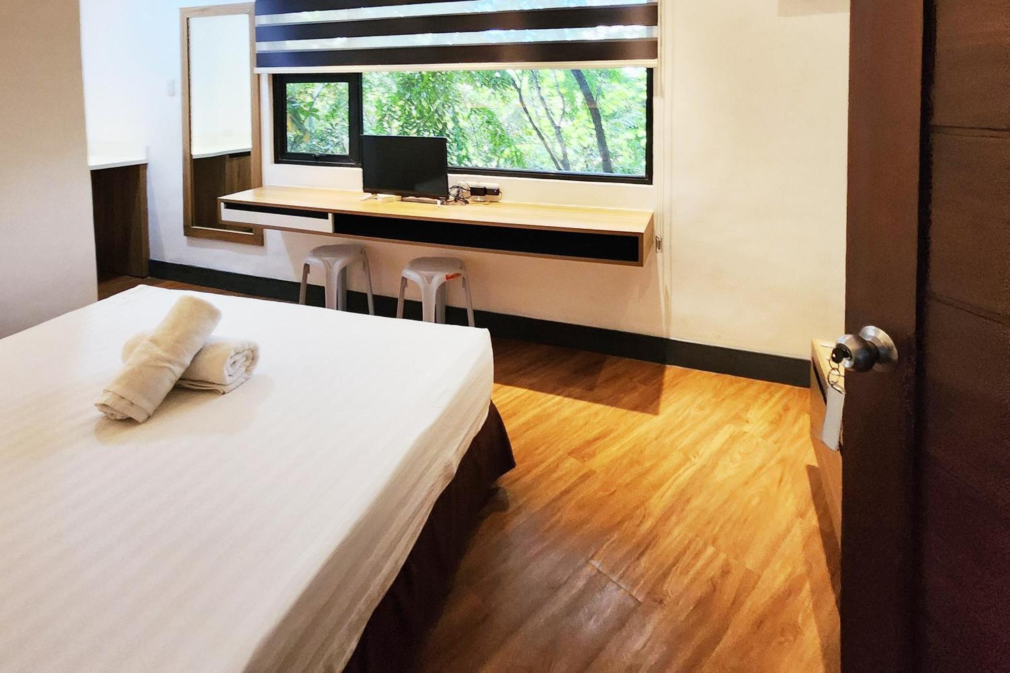 Boulevard Pension Hotel Cebu Bagian luar foto