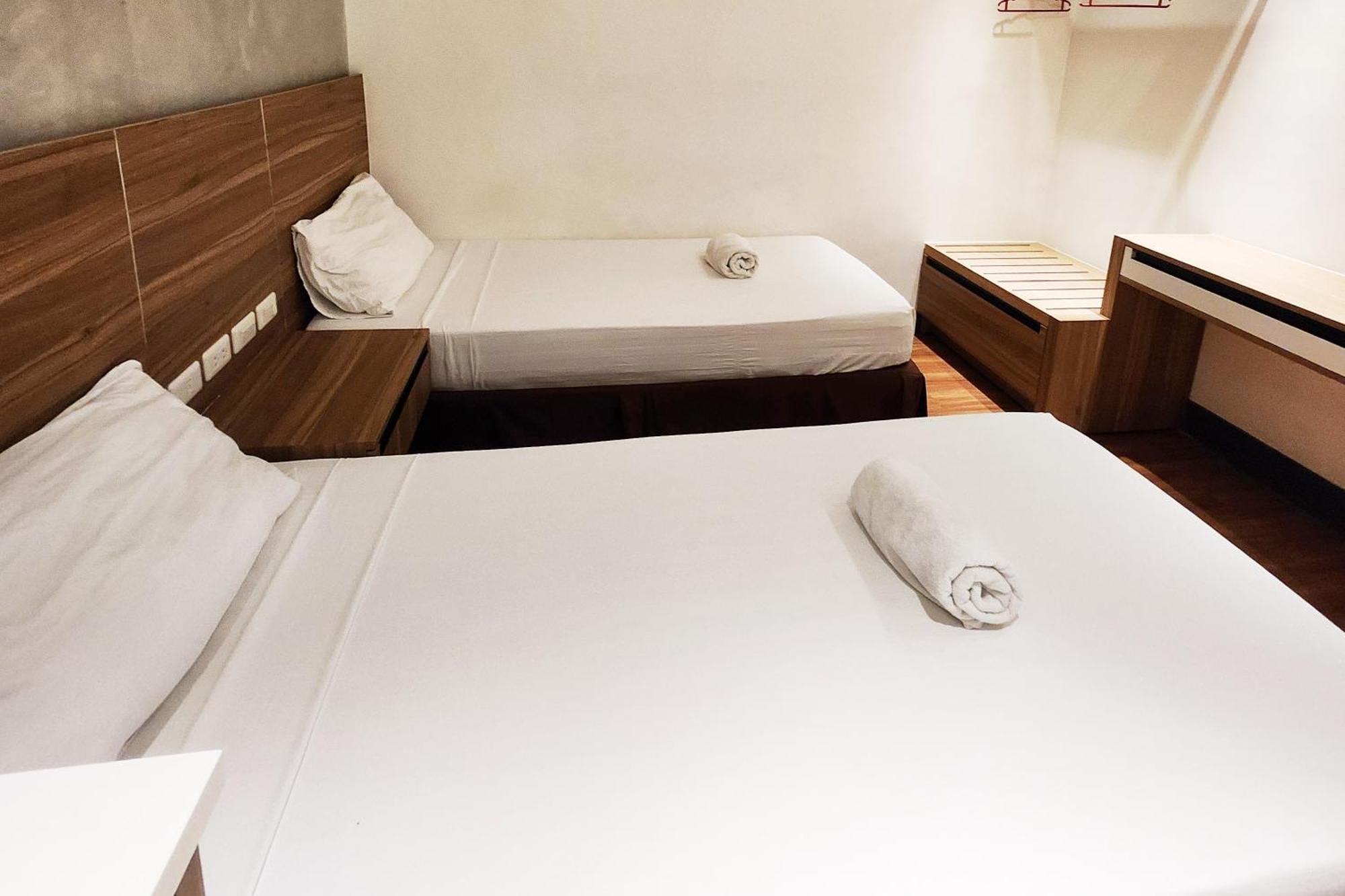 Boulevard Pension Hotel Cebu Bagian luar foto