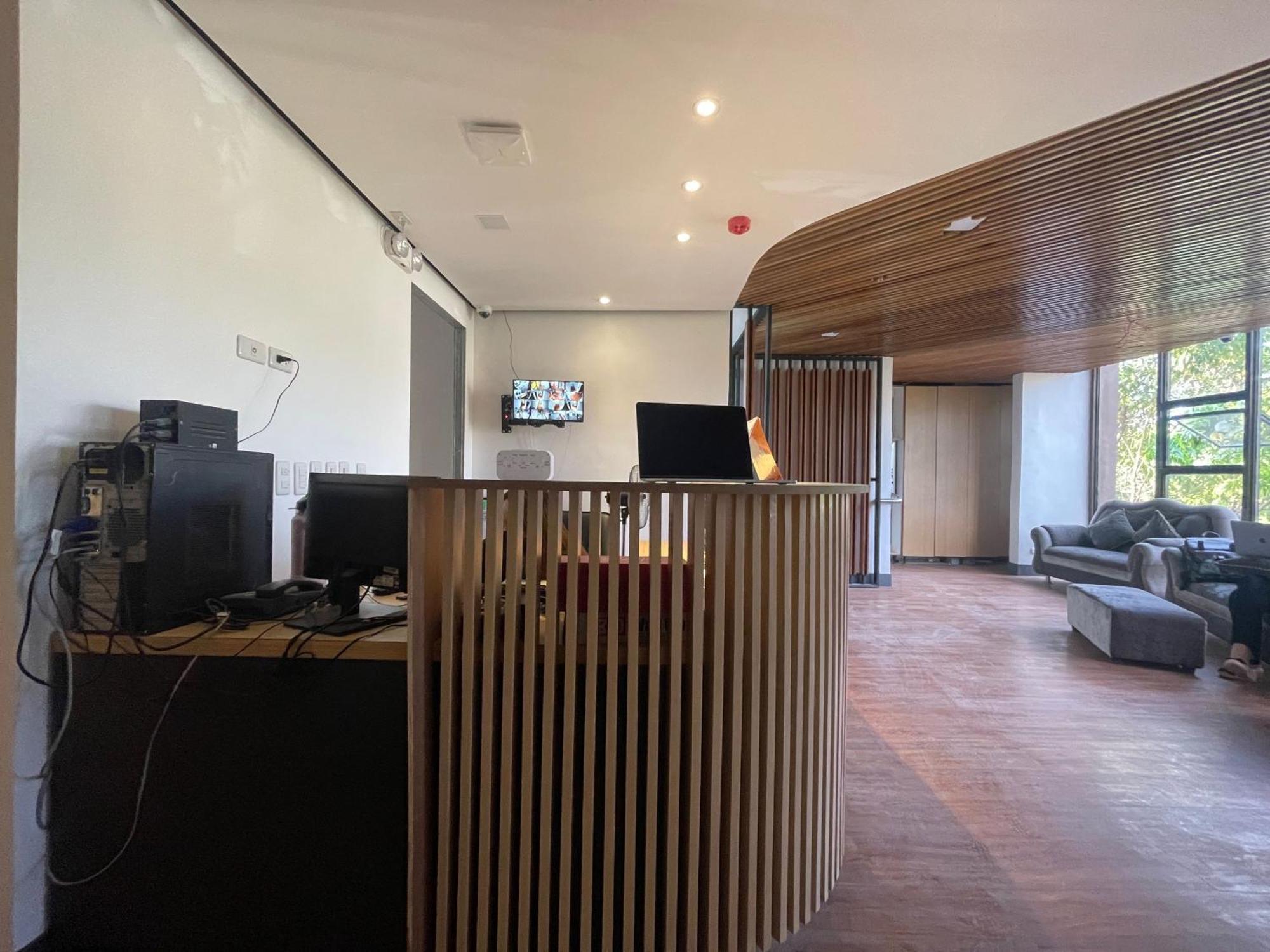 Boulevard Pension Hotel Cebu Bagian luar foto